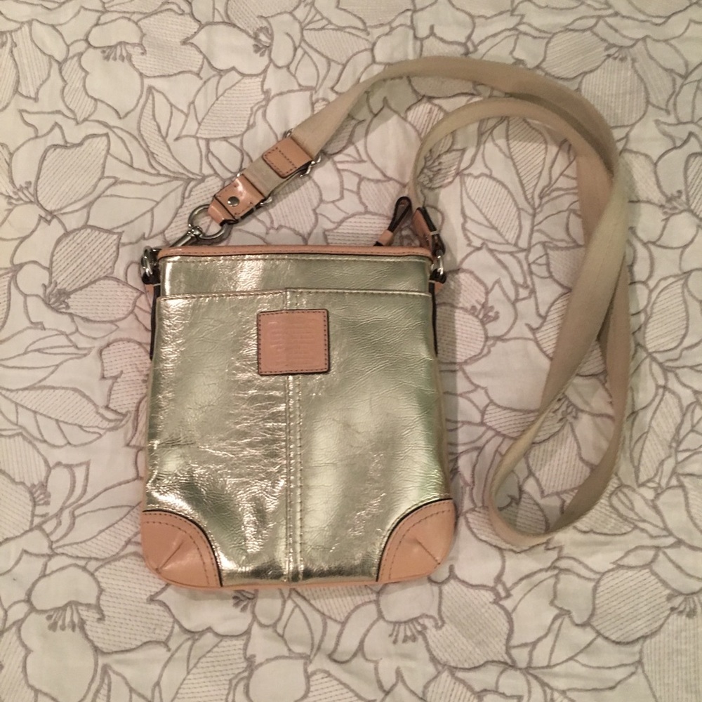 Coach Gold Foil Crossbody Bag ⭐️👜